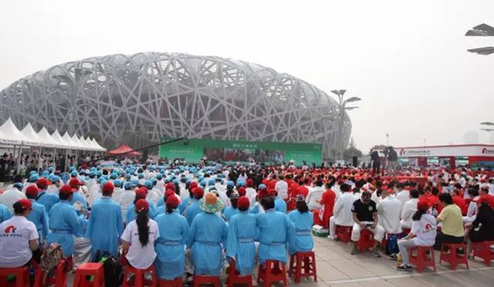 弘扬中医药文化 共筑健康中国梦——AG亚娱平台药业携手“中医中药中国行”大型科普宣传活动