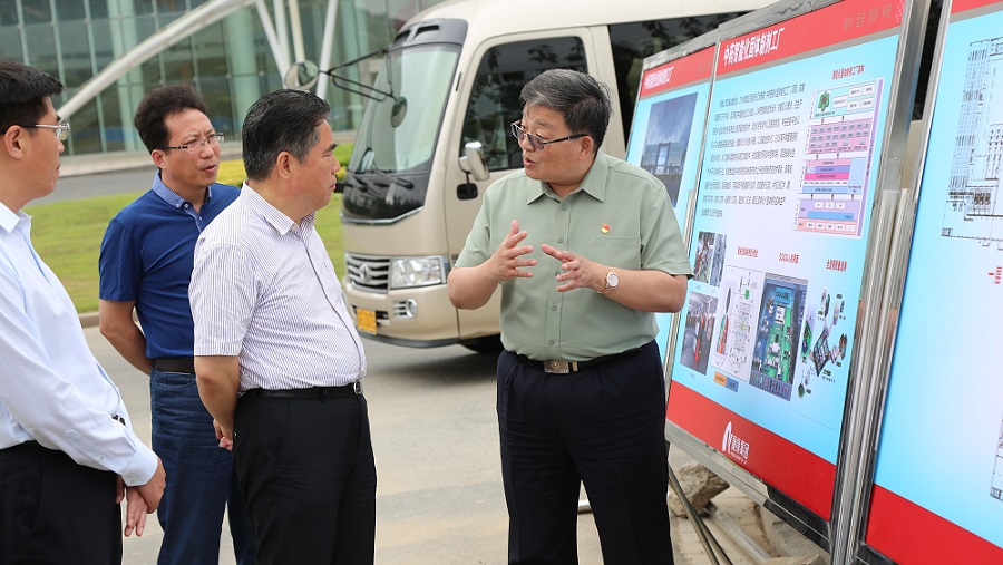 市委书记项雪龙一行莅临AG亚娱平台药业视察调研